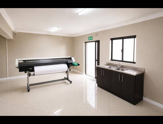 10 BEDROOM HOUSE FOR SALE IN MALVERN